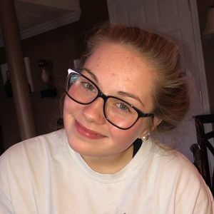 Meet your Posher, Maddie